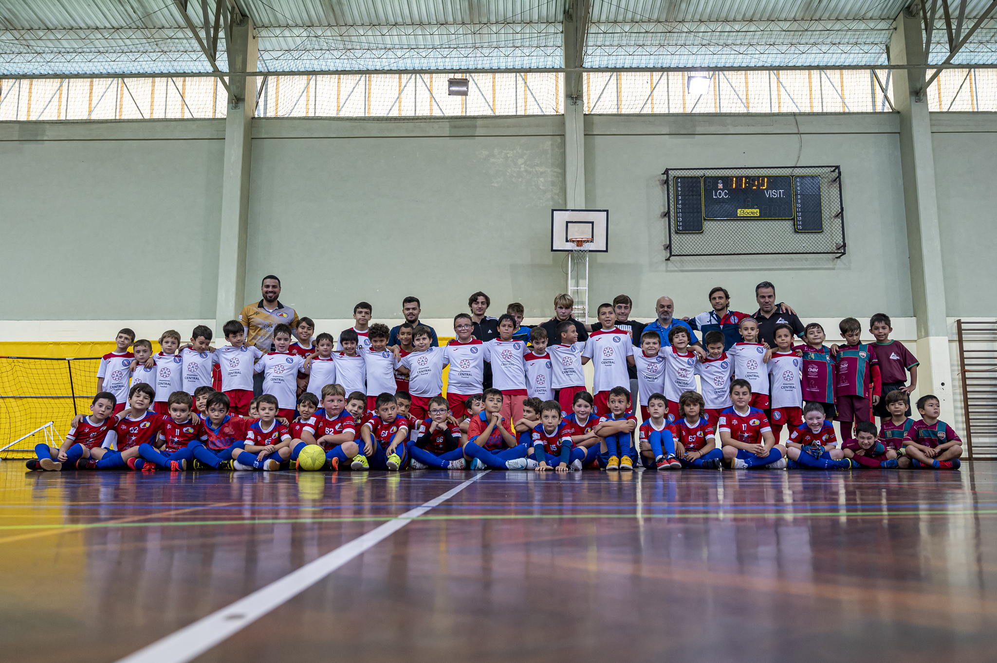 Futsal: traquinas brincam em Santana